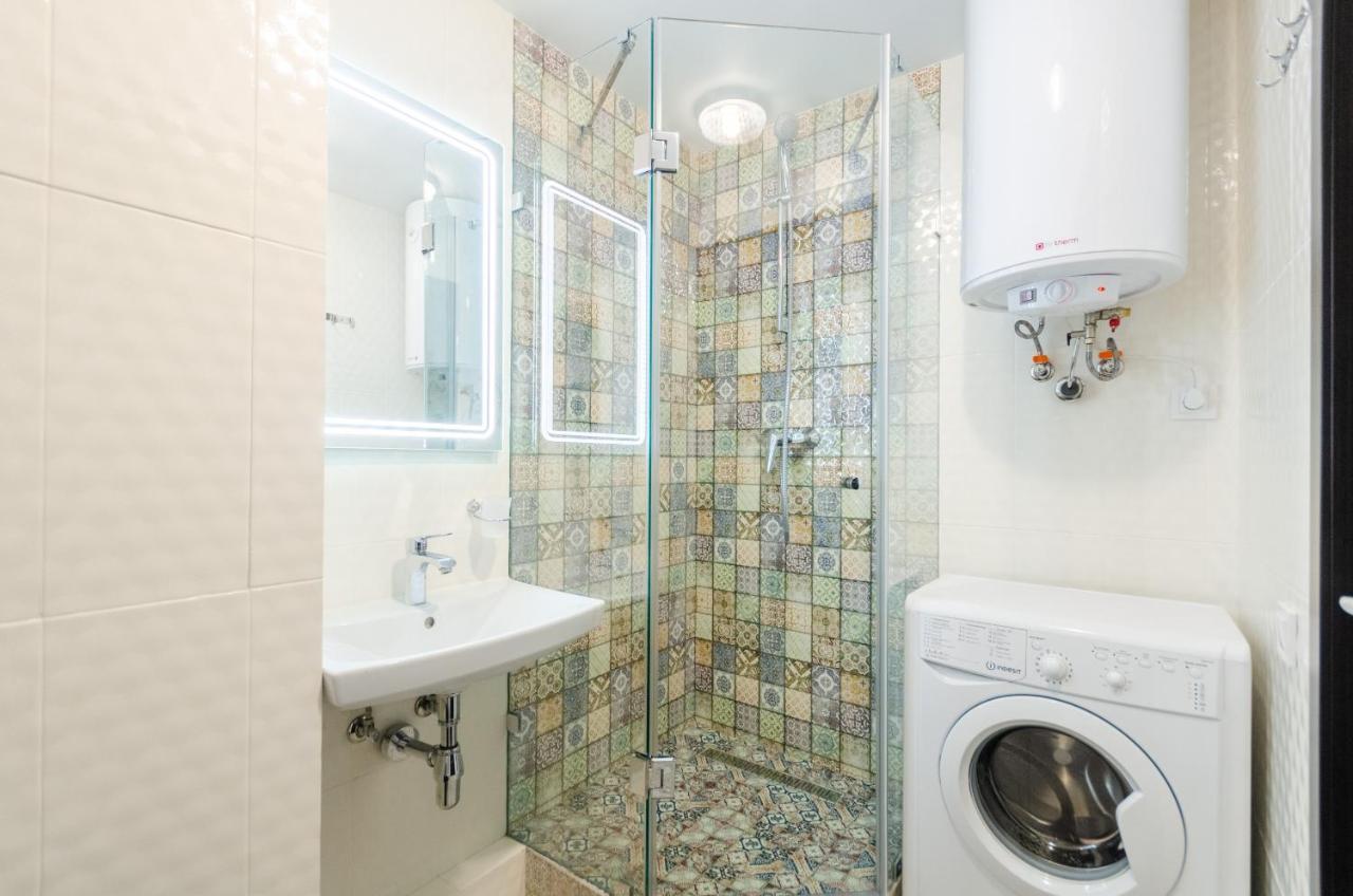 Artal Apartment On Obolonsky Avenue 31 Киев Екстериор снимка